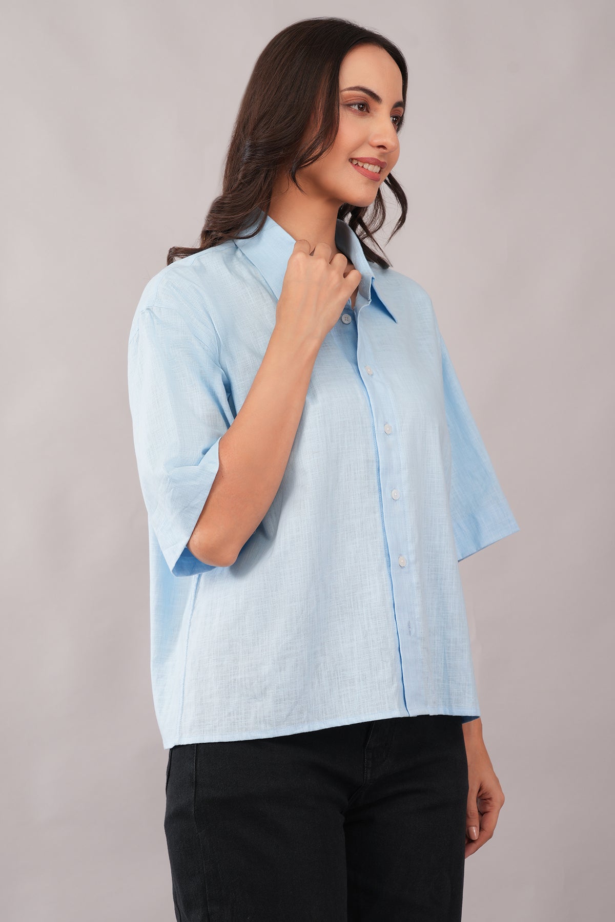 ZINEN Women’s Oversized Linen-Blend Shirt — Sky Drift - Light Blue