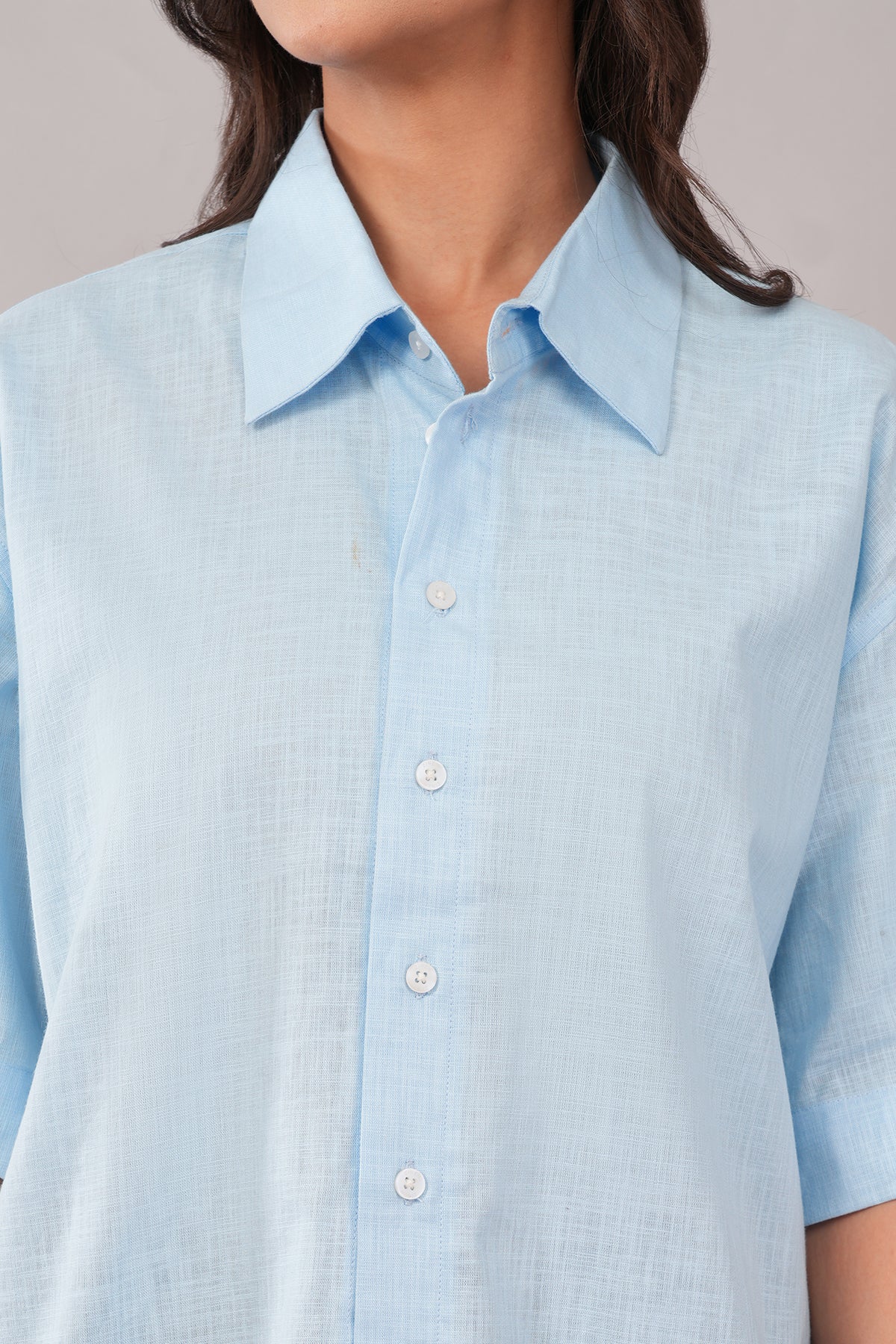 ZINEN Women’s Oversized Linen-Blend Shirt — Sky Drift - Light Blue